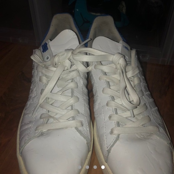 UNDEFEATED ADIDAS, RARE! - Picture 4 of 4